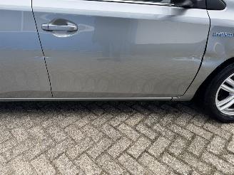 Toyota Auris 1.8 AUTOMAAT HYBRID picture 15