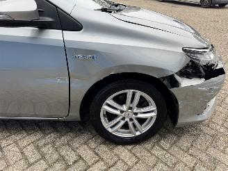Toyota Auris 1.8 AUTOMAAT HYBRID picture 14