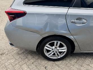 Toyota Auris 1.8 AUTOMAAT HYBRID picture 17