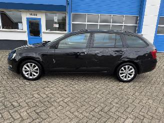Skoda Octavia 1.0 TSI  AMBITION  BUSINESS picture 9