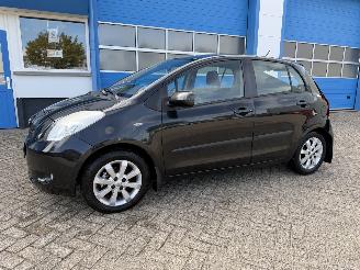 Vaurioauto  passenger cars Toyota Yaris 1.3 VVTi  EXECUTIVE 2008/10
