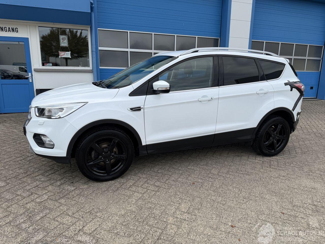 Ford Kuga 1.5 Trend