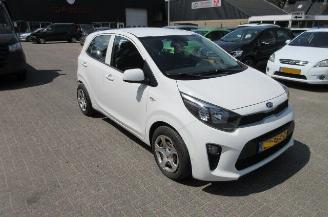 Coche accidentado Kia Picanto 1.0 5-drs airco 2019/6