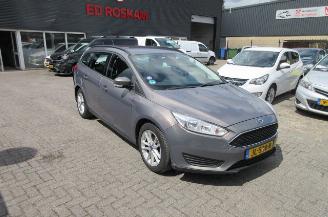 Damaged car Ford Focus 1.0 TREND 2016/4