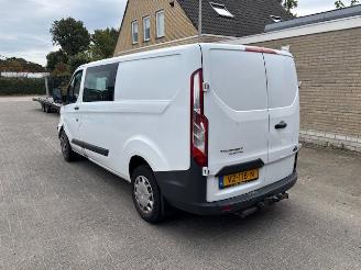 dommages fourgonnettes/vécules utilitaires Ford Transit Custom 2.0 TDCI L2H1 DC 170pk  Nap 2016/9