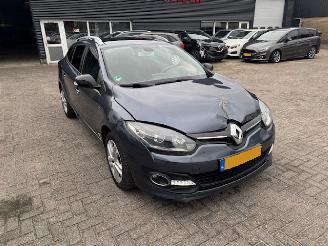 skadebil auto Renault Mégane 1.2 TCe Limited Pano 2016/6