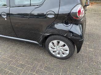 Toyota Aygo 1.0 Now 5-drs airco picture 11