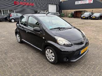 Schadeauto Toyota Aygo 1.0 Now 5-drs airco 2013/11