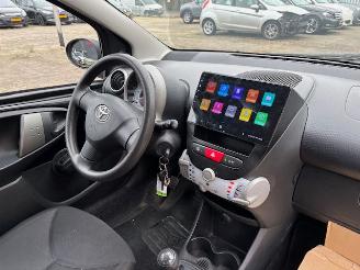 Toyota Aygo 1.0 Now 5-drs airco picture 5