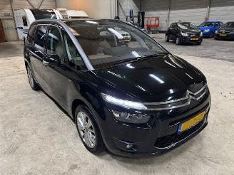 krockskadad bil auto Citroën Grand C4 Picasso 1.6 HDI  Exclusive Pano 2015/10