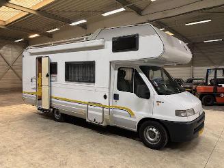 Dethleffs  2.5 TDI  Burstner A 645 Stapelbed 6-persoons picture 2