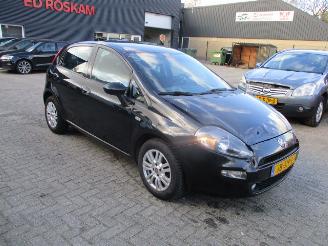 Damaged car Fiat Punto Evo 0.9 TWINAIR LOUNGE 2016/1