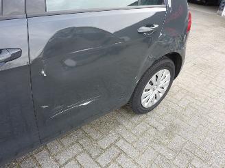 Volkswagen Golf 1.2 TSI EASYLINE picture 6