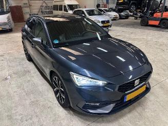 Auto incidentate Seat Leon 1.5 eTSI FR Intense DSG 150pk 2022/1
