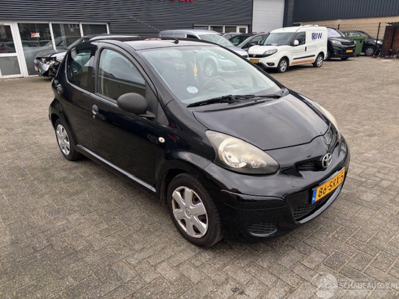 Toyota Aygo 1.0 12v 5-drs airco