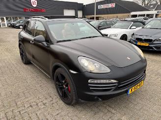 Auto incidentate Porsche Cayenne 4.8 S  Automaat Pano 400pk 2013/2