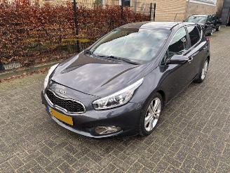 Kia Cee d 1.6 GDI Super Pack 135pk picture 4