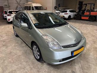 Damaged car Toyota Prius 1.5 VVT-I Tech Edition 2007/2