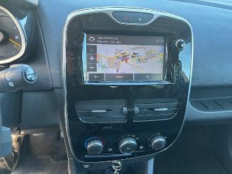 Renault Clio 0.9 TCE Nicht & Day picture 15