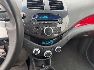 Chevrolet Spark 1.2 16v LT  airco Nap picture 13