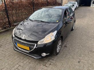Peugeot 208 1.2 5-drs Envy Nap picture 7