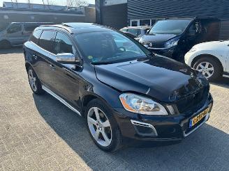 Unfallwagen Volvo Xc-60 2.0 D3 Summum Pano Automaat 2011/2