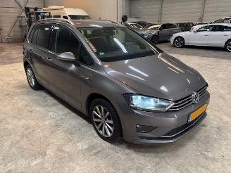 krockskadad bil auto Volkswagen Golf Sportsvan 1.2 Tsi Automaat Lounge 2015/9