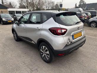 Coche accidentado Renault Captur 0.9 Tce Zen nap 2017/10