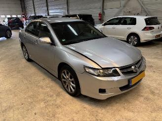 Vaurioauto  passenger cars Honda Accord 2.0I Executive 2008/5