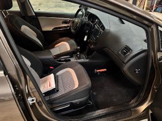 Kia Cee d 1.6 GDI DynamicLine NAP picture 8