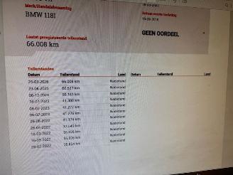 BMW 1-serie 118I  5-drs automaat picture 14