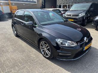 krockskadad bil auto Volkswagen Golf 1.2 TSI Edition R 2015/8