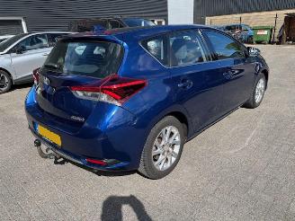 Toyota Auris 1.2T Aspiration Limited picture 2