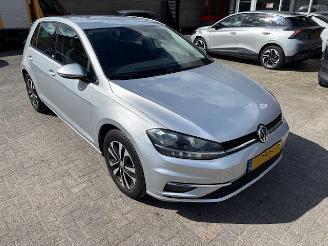 Voiture accidenté Volkswagen Golf 1.0 TSI Connect Clima 2019/2
