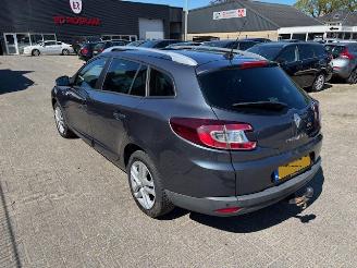 uszkodzony samochody osobowe Renault Mégane 1.2 TCe Limited Pano 2016/6