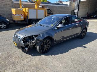 Opel Insignia 2.0 T Ecexutive  automaat 220pk NAP picture 6