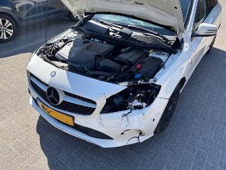 Mercedes A-klasse A180  Automaat Pano  Nap picture 8