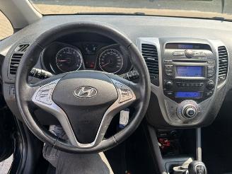 Hyundai Ix20 1.4i I-Vision clima Nap picture 13