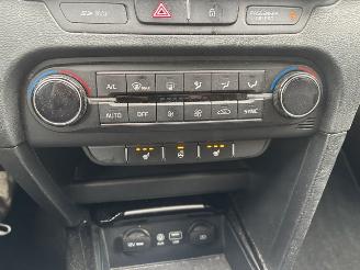 Kia Ceed 1.4T GDI Automaat  Dynamic Plus Line picture 17