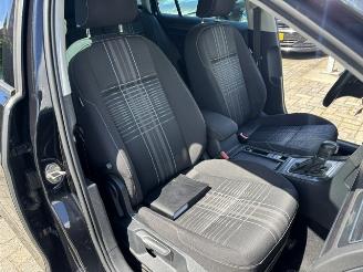 Volkswagen Golf 1.6 TDI DSG Lounge picture 18