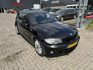 skadebil auto BMW 1-serie 118i 5-drs M-Sport NAP 2010/4