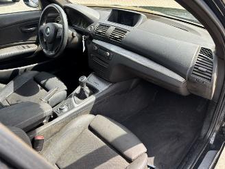 BMW 1-serie 118i 5-drs M-Sport NAP picture 9