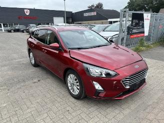 skadebil auto Ford Focus 1.0 EcoB. Automaat Titanium 2020/7