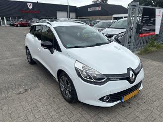 Vaurioauto  passenger cars Renault Clio 0.9 TCe Night&Day 2014/8