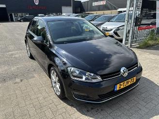 krockskadad bil auto Volkswagen Golf 1.2 TSI 5-drs Highline 2014/2