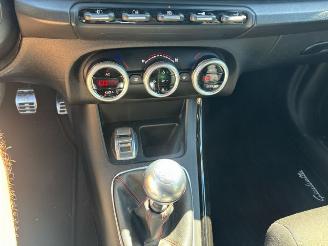 Alfa Romeo Giulietta 1.6 JTD Distinctive picture 16