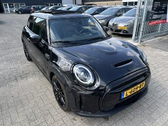 Auto incidentate Mini Electric MINI Yours 33 kWh Pano 2021/7