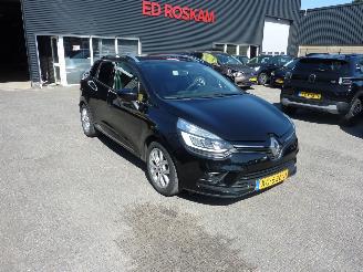 uszkodzony samochody osobowe Renault Clio 0.9 TCE INTENS CLIMAT 2018/12