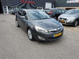  Opel Astra 1.4 TURBO COSMO 2012/4