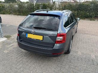 Skoda Octavia 1.0 TSI Automaat NAP picture 4